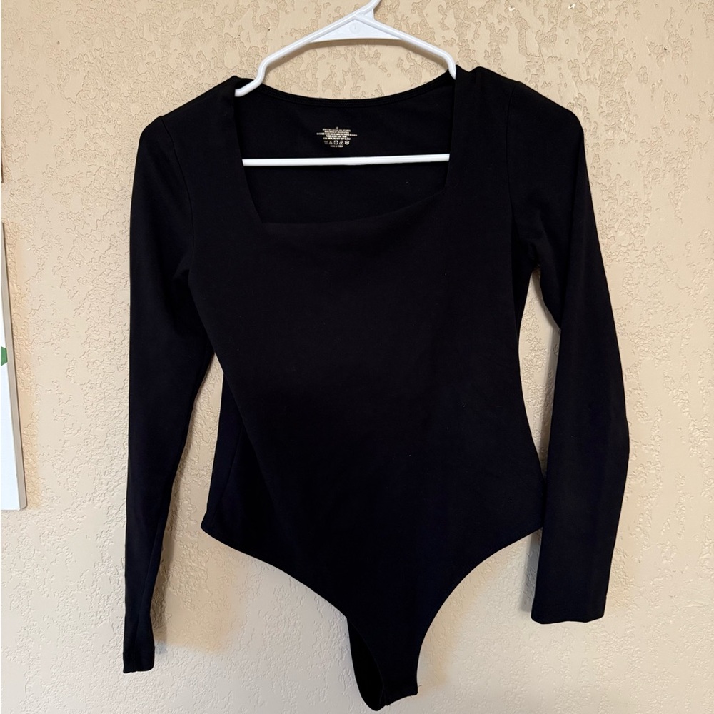 Square neck Black Long Sleeve Bodysuit